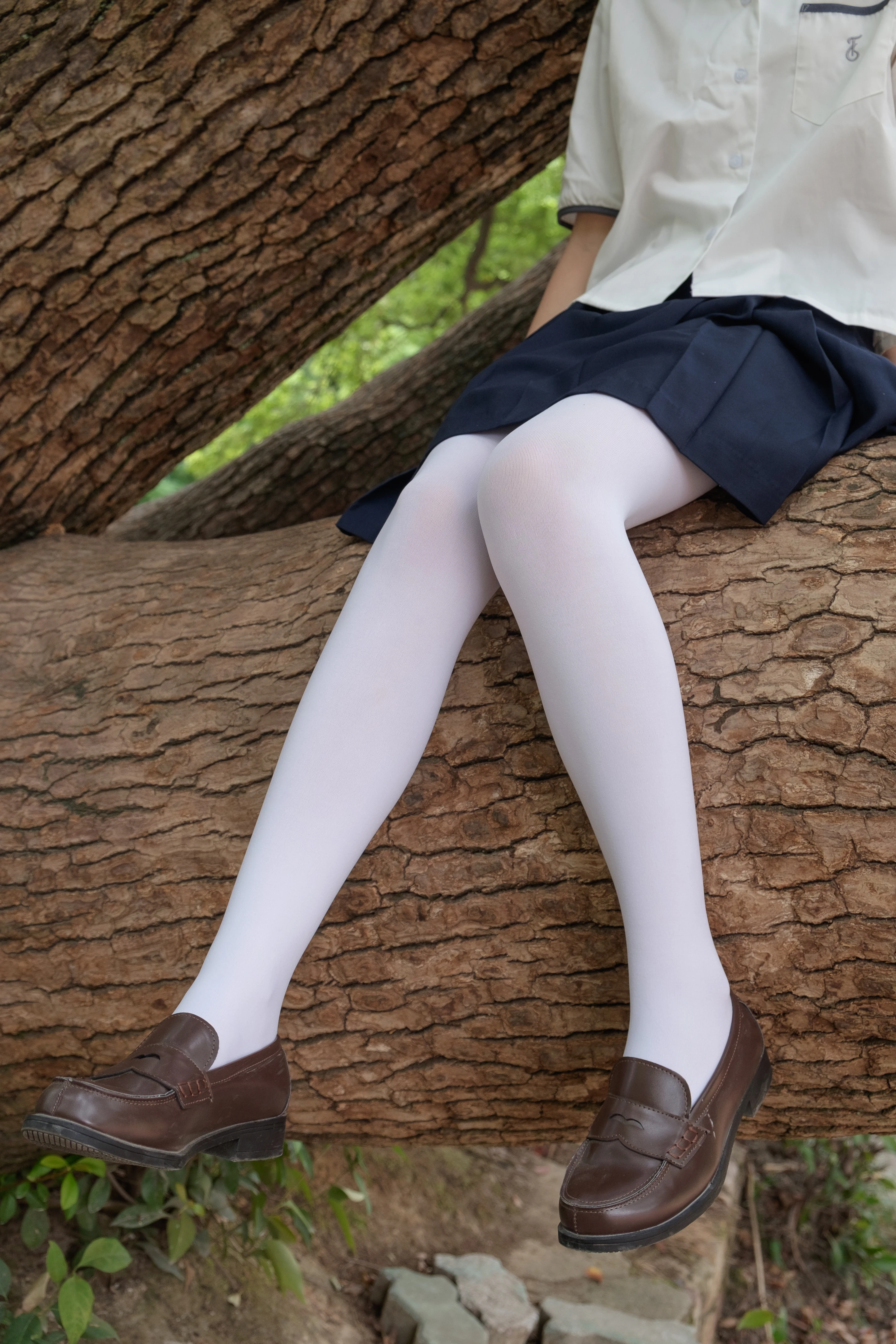 森萝财团 R15-034 [102P]插图7